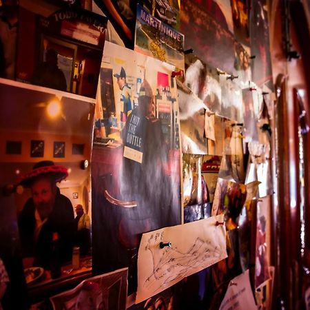 Todd Tavern Albergue Alice Springs Exterior foto